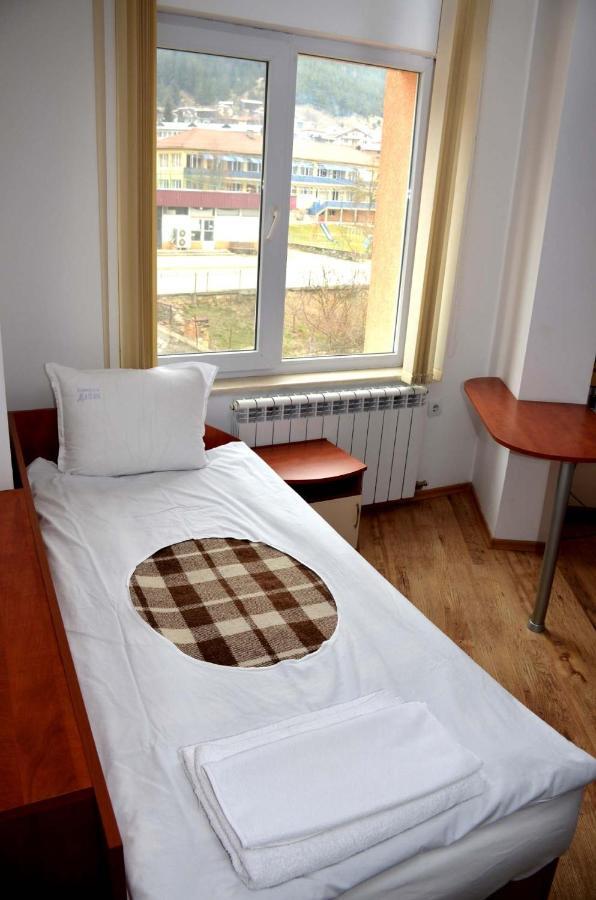 Family Hotel Daisy Borino Εξωτερικό φωτογραφία