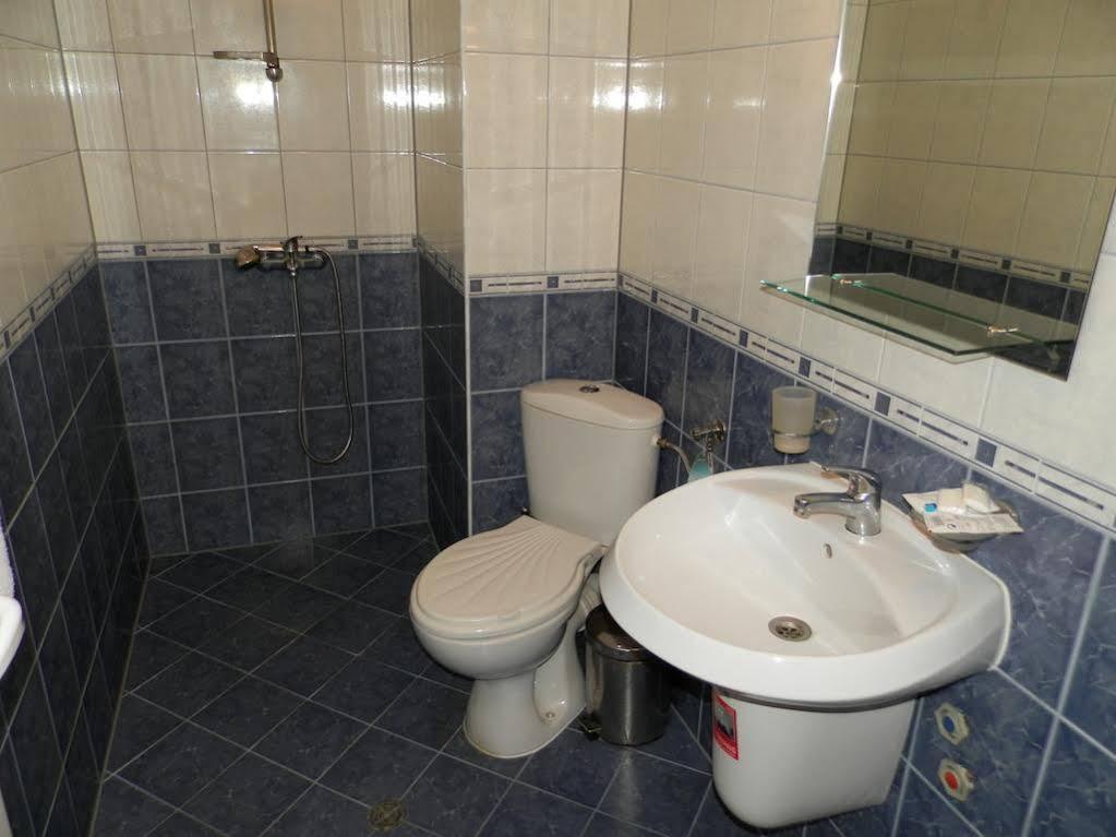 Family Hotel Daisy Borino Εξωτερικό φωτογραφία