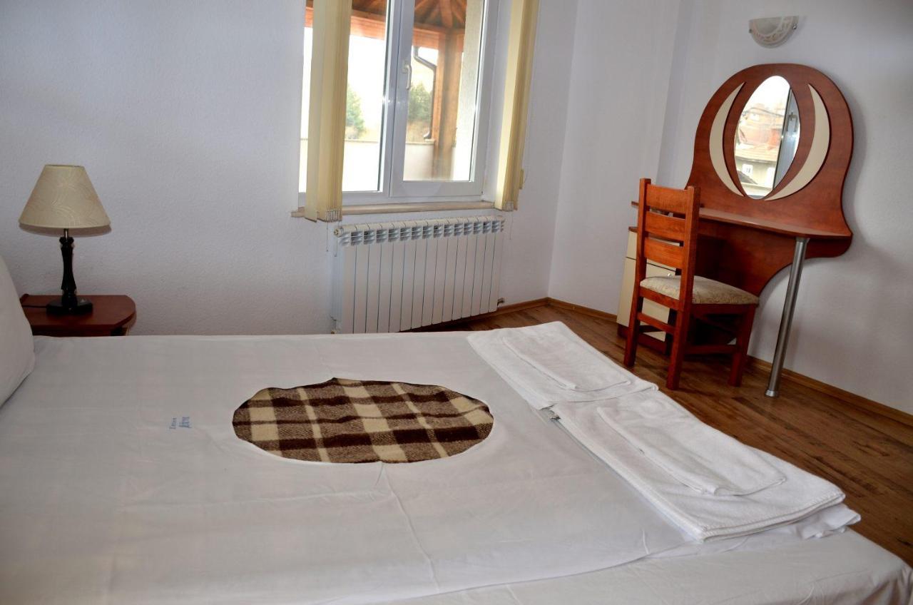 Family Hotel Daisy Borino Εξωτερικό φωτογραφία