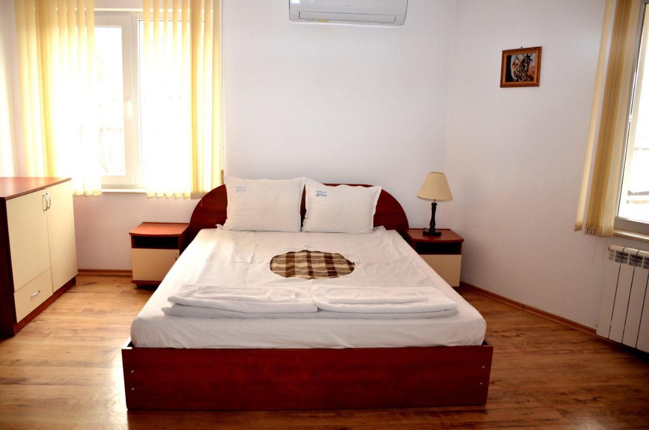 Family Hotel Daisy Borino Εξωτερικό φωτογραφία