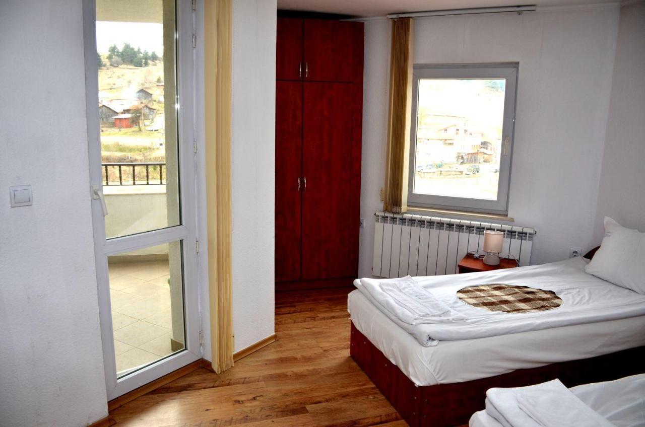 Family Hotel Daisy Borino Εξωτερικό φωτογραφία