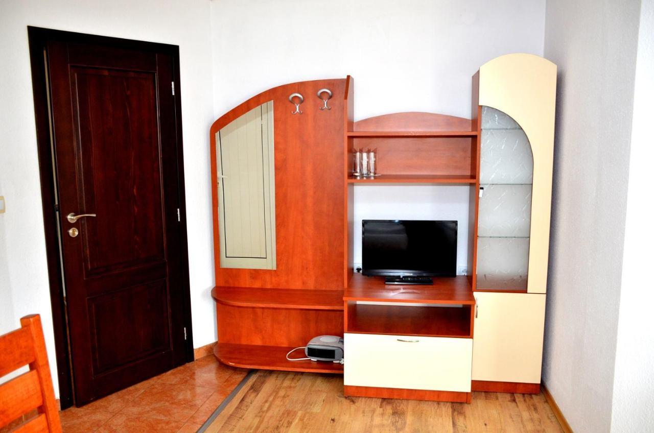 Family Hotel Daisy Borino Εξωτερικό φωτογραφία