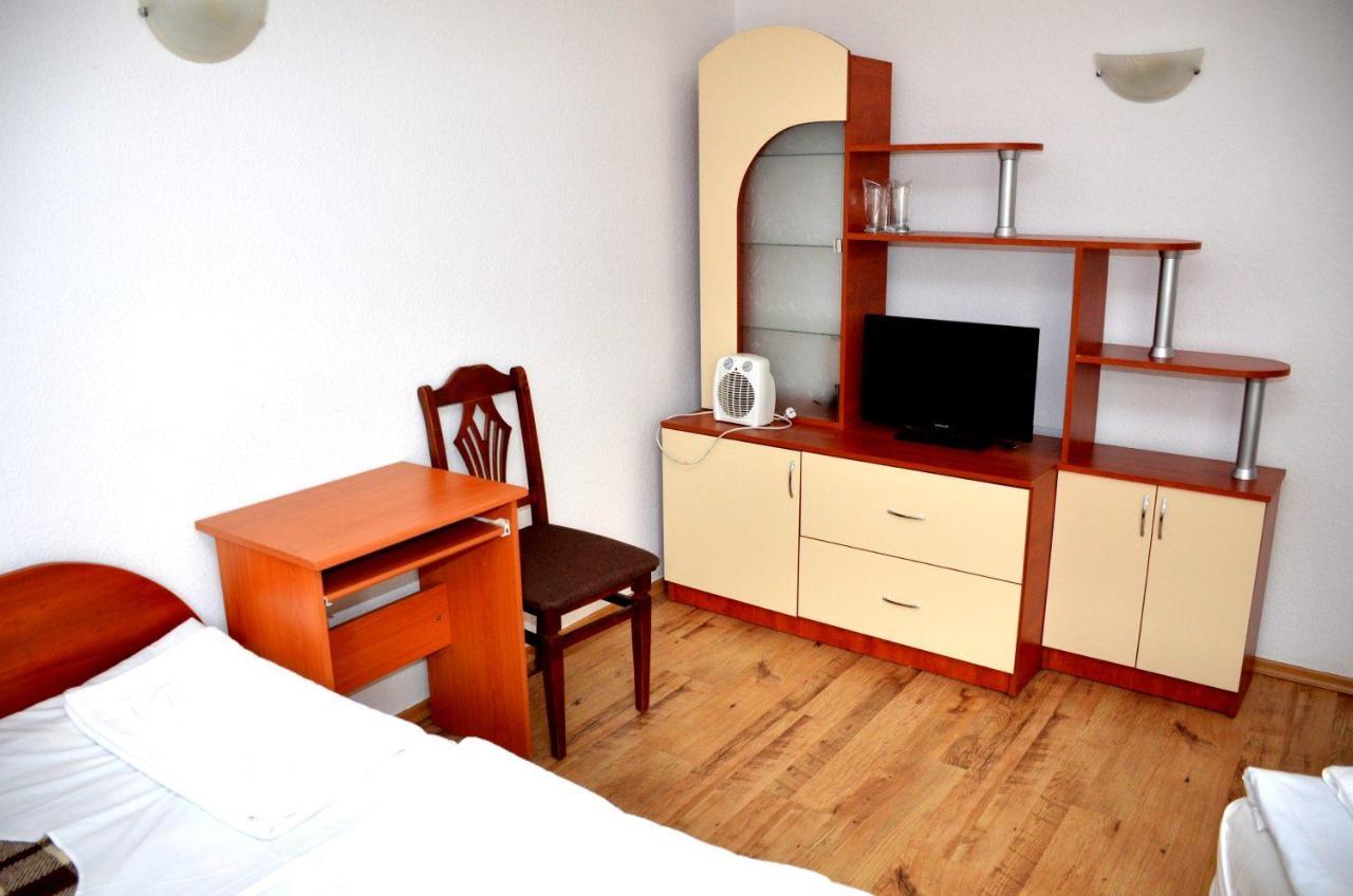 Family Hotel Daisy Borino Εξωτερικό φωτογραφία