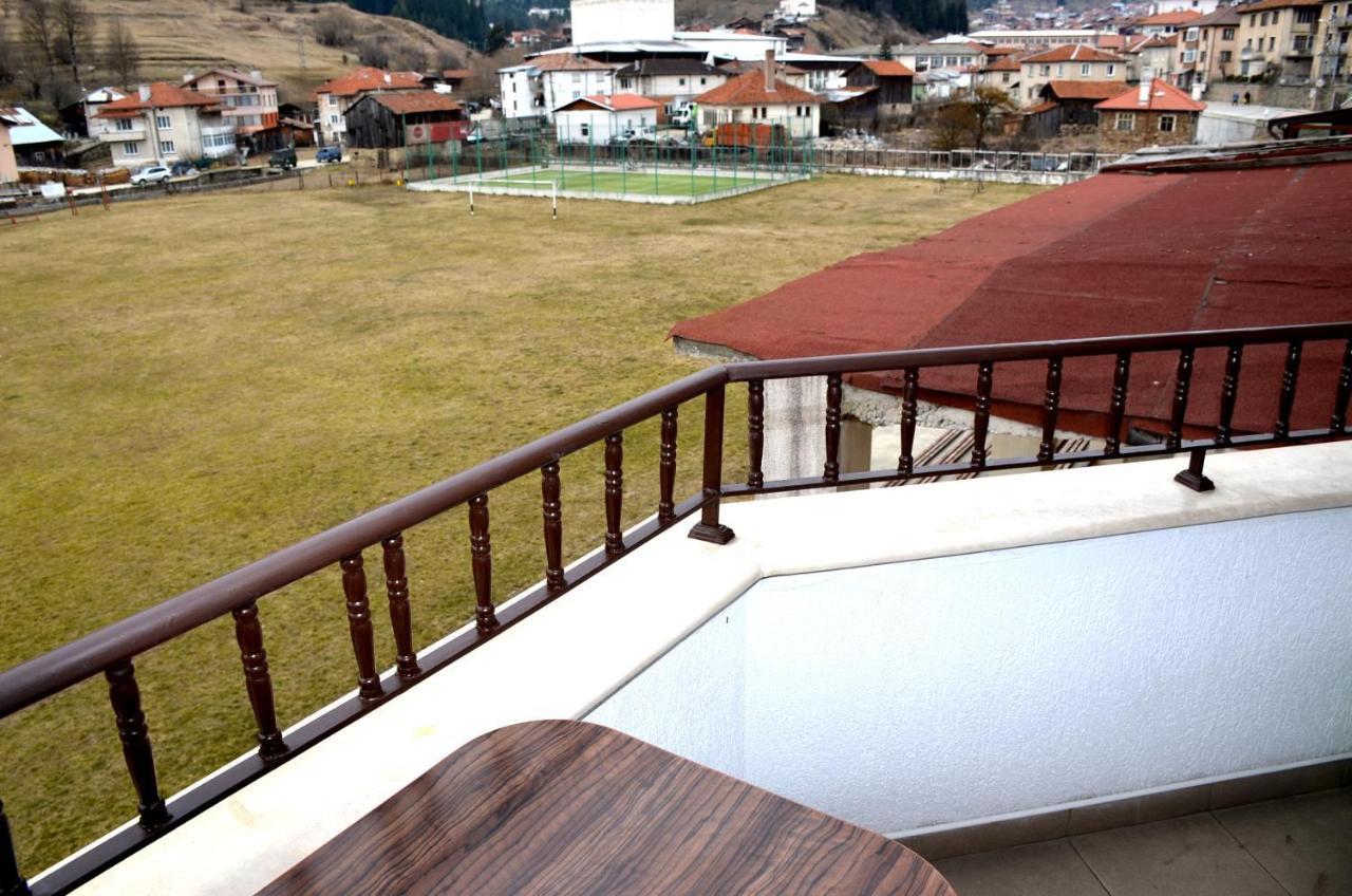 Family Hotel Daisy Borino Εξωτερικό φωτογραφία