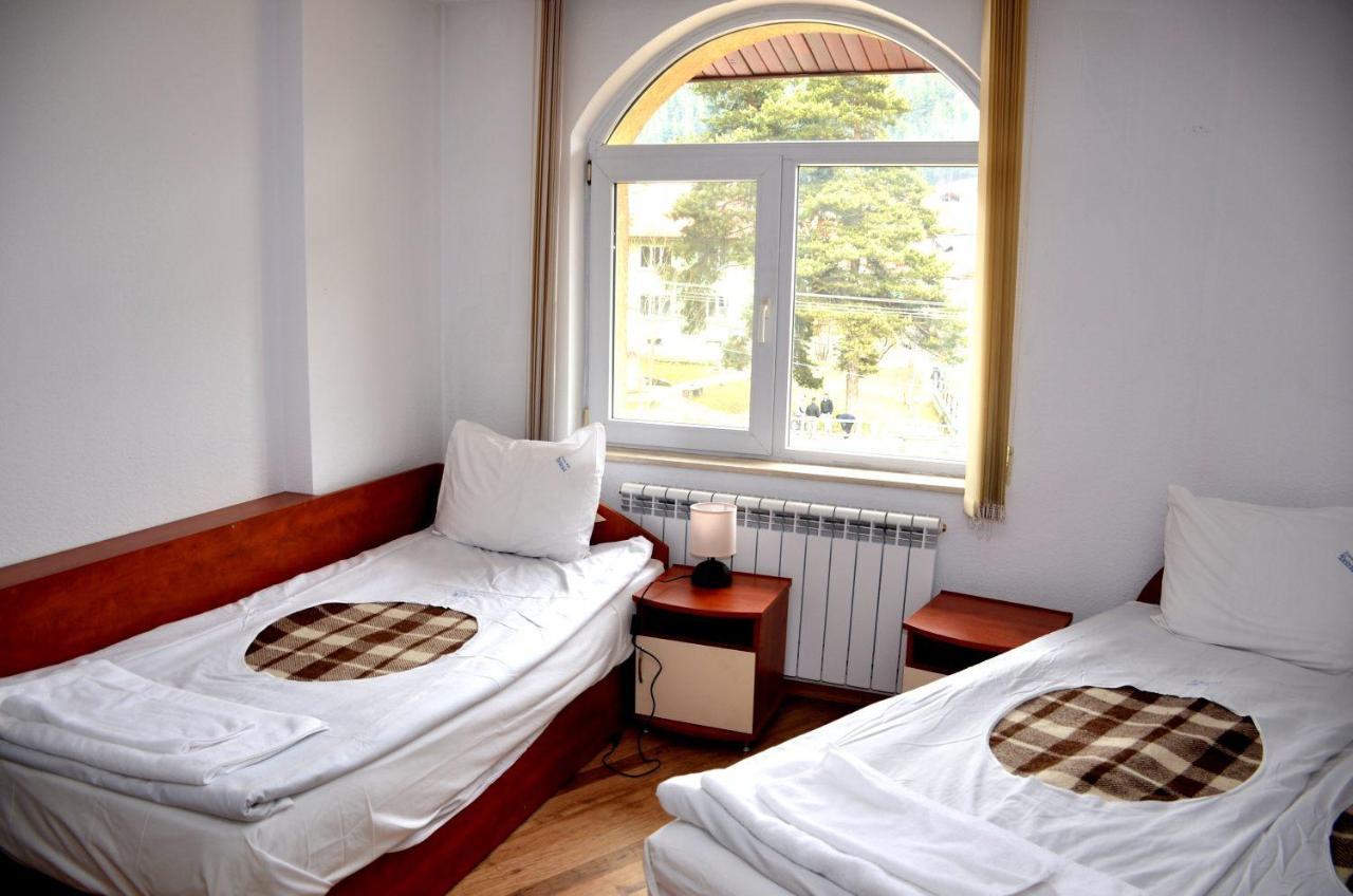 Family Hotel Daisy Borino Εξωτερικό φωτογραφία