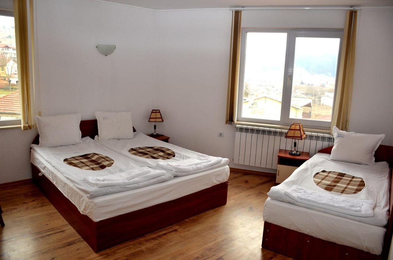 Family Hotel Daisy Borino Εξωτερικό φωτογραφία