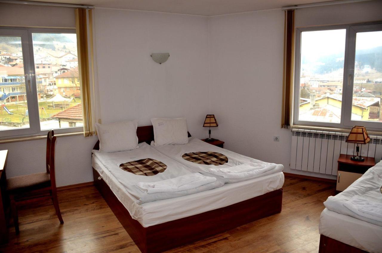 Family Hotel Daisy Borino Εξωτερικό φωτογραφία